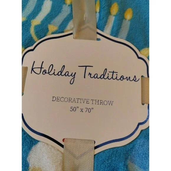 Hanukkah Plush Blanket Large Throw Blanket Menorah Dreidel 50" X 70" NWT - Picture 4 of 6